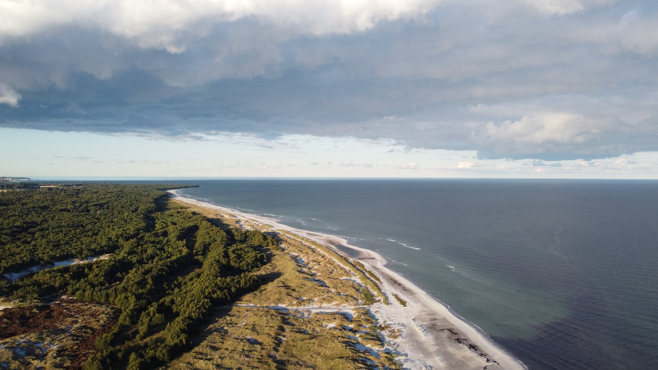Geschützt: Eine Wolke über der Insel